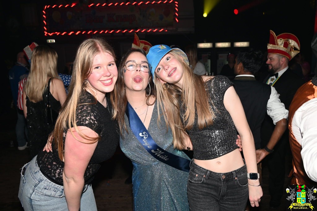 ../Images/Opwarmbal 2026 369.jpg